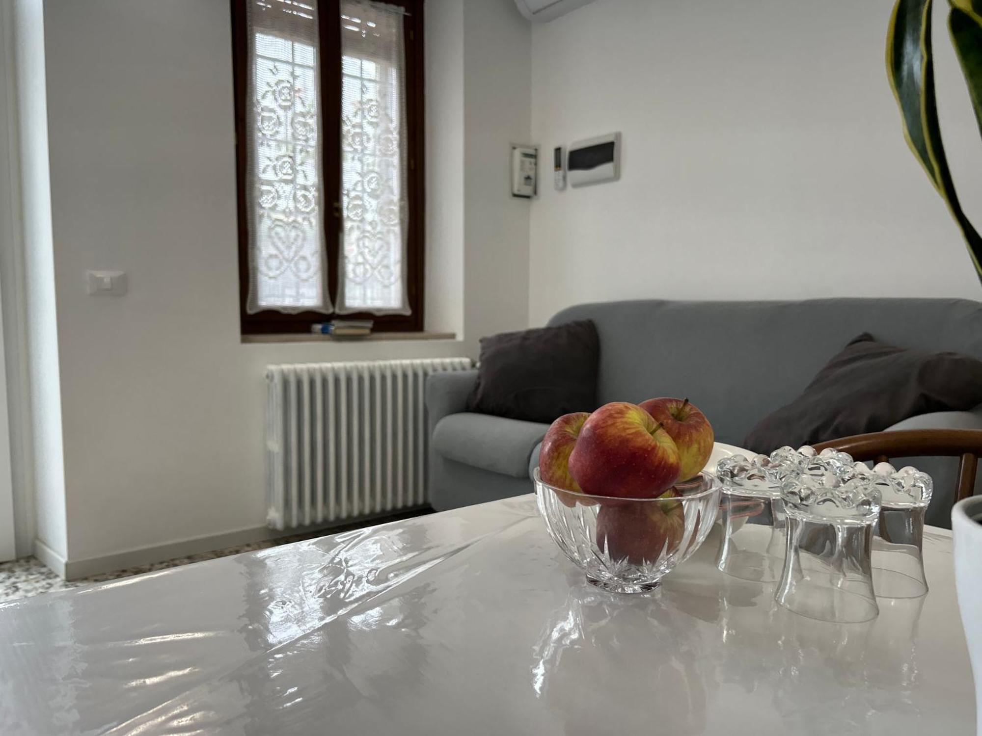 Вилла Casa Del Ciliegio Валеджо-суль-Минчо Экстерьер фото